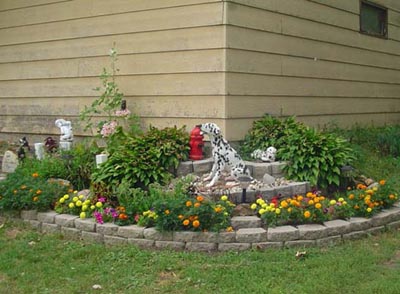 400chips-garden Coping With the Loss of a Family Pet